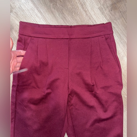 NWOT Pleated Burgundy Slacks with Pockets - Picture 4 of 7